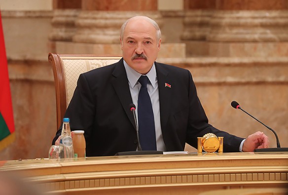 Кремль призвали не бояться "цветной революции" в Белоруссии: без Лукашенко будет лучше