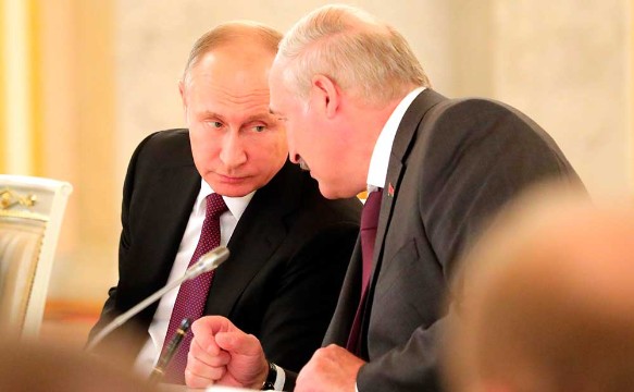 Путину посоветовали не иметь дел с Лукашенко: оппозиция смотрится выгоднее