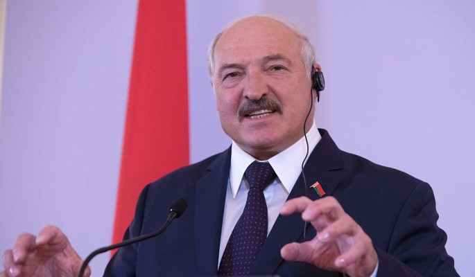Эксперт: Лукашенко испугался возможной военной операции Запада против Белоруссии