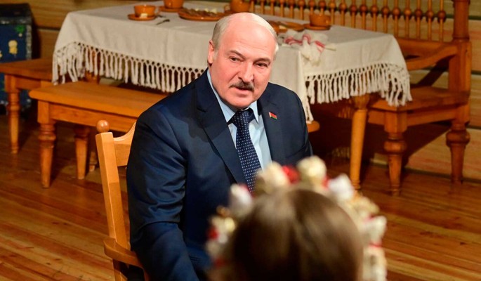 Политолог Усов о причинах увольнения сына Лукашенко: Был недостаточно жесток