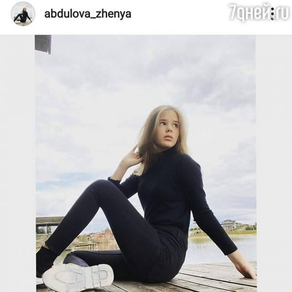 Повзрослевшая дочка Александра Абдулова покорила своей красотой