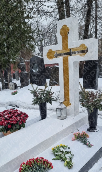 Ушла эпоха: Михалков умер от отека легких на руках у жены