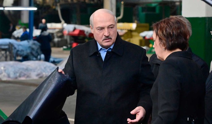 Запад по большому счету отказался от борьбы с режимом Лукашенко – эксперт Мошес