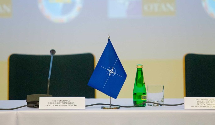 Политолог Перенджиев объяснил непривлекательность Украины для НАТО