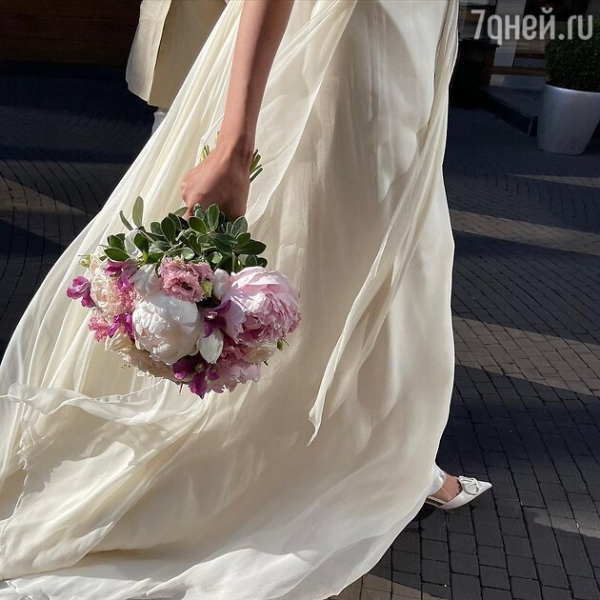 «Нашла своего принца»: беременная Алеся Кафельникова вышла замуж