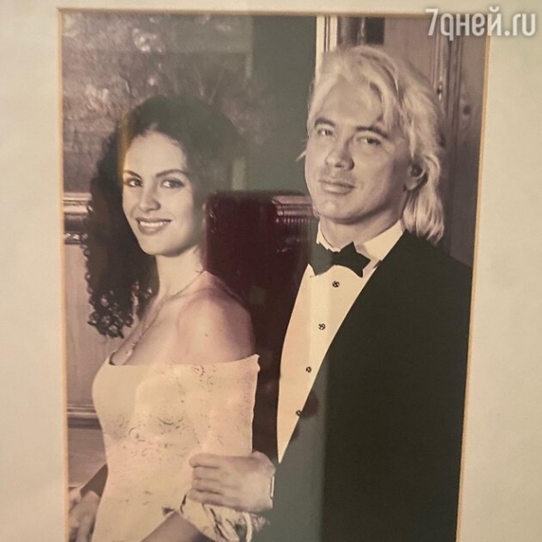 50-летняя вдова Дмитрия Хворостовского показала памятные фото со свадьбы