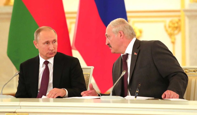 Политолог Суздальцев: Путин в силах решить судьбу Лукашенко за 15 минут