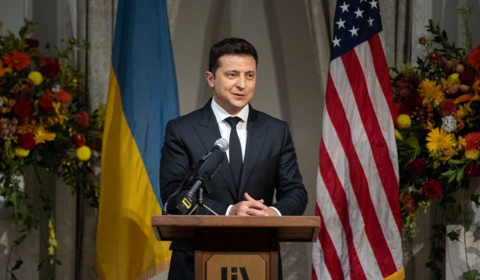Украинский политолог Басараб назвал имя негласного главы Украины: Демонстративно укрепляет власть 