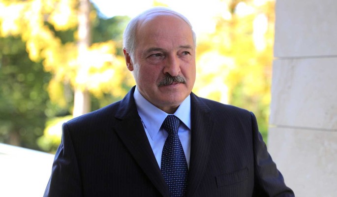 Лукашенко отказался извиняться перед белорусами