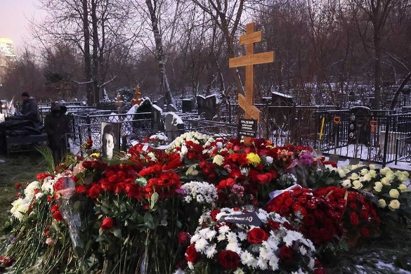 Отпевание в монастыре и православный крест на могиле: странности похорон еврея Градского 
