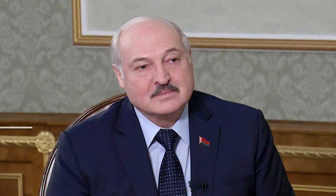 Лукашенко предупредил Украину об ответе на провокации
