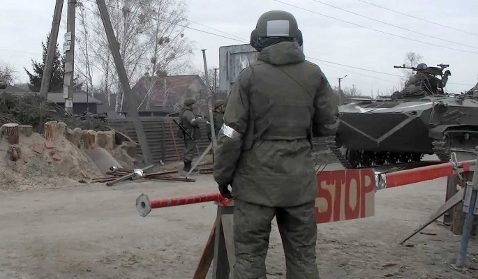 Тонны гуманитарной помощи и запрет Киева на эвакуацию граждан: Главное о спецоперации на Украине к 18 марта