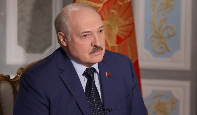 "Выйти из образа": Лукашенко дал несколько советов Зеленскому