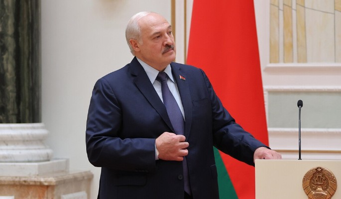 "Гибридная война": Лукашенко предупредил о желании НАТО расколоть союз России и Белоруссии