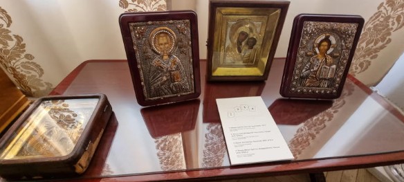 Картины Шагала и платья Кардена: вдовец Плисецкой подарил Москве бесценную квартиру с вещами