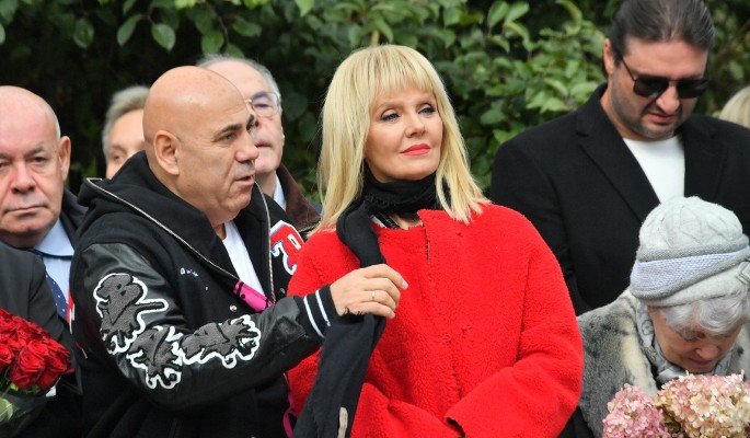 Теперь официально: Пригожин бросил Валерию ради грудастой блондинки