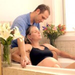 Роды в воде: «За» и «Против»