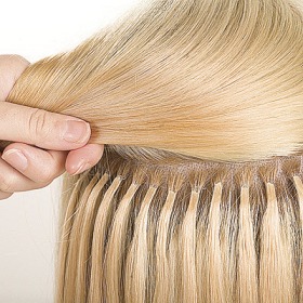 Как делают наращивание волос