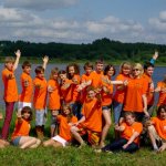 Куда можно отправить ребенка на лето: творческие, языковые и другие тематические лагеря