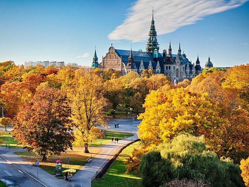 Бархатный сезон: где и как провести отпуск