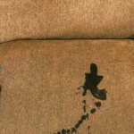 Как вывести пятно от кофе с дивана и избавиться от запаха