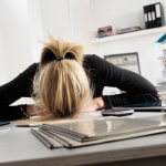 Эмоциональное выгорание: причины, симптомы, способы борьбы