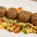 Как правильно приготовить митболы?