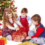 Как выбирать подарки на Новый год школьникам?