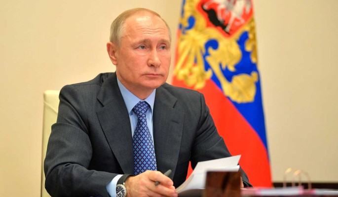 "При чем тут пандемия?": Путин удивился росту цен на продукты 
