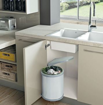 Самые удобные мусорные ведра для кухни