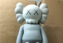 KAWS Companion: уникальная фигурка