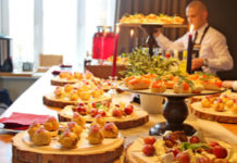 Кейтеринг на корпоратив: замечательное решение для любой фирмы провести весело и интересно время