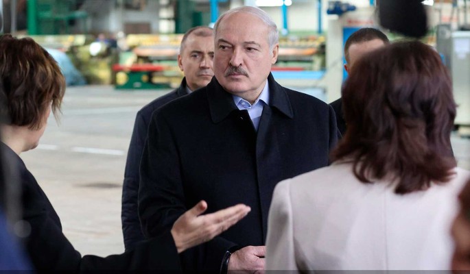 Лукашенко понимает народное единство как борьбу сторонников режима с оппонентами – эксперт Карбалевич 