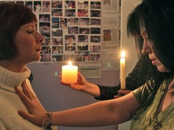 Когда нужно идти к экстрасенсу?