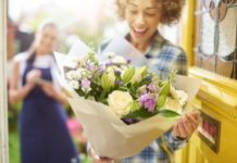 Как правильно заказать доставку цветов?