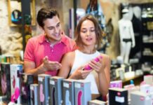 Почему люди посещают Sex-Shop?