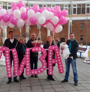 Как красиво и оригинально встретить из роддома