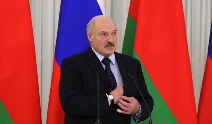 Для Лукашенко лучше поссориться с Зеленским, чем с Путиным – политолог Класковский
