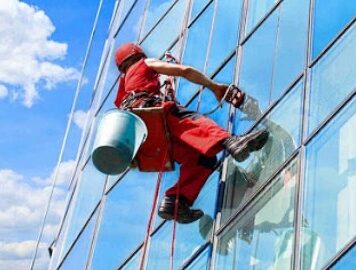 Мойка фасадов: особенности выполнения работ