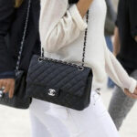 Женская сумка кросс боди: с чем носить?