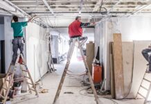 Как выбрать надежную фирму для ремонта квартиры?