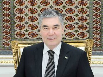 Президент Узбекистана выразил поддержку народу Казахстана