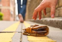 Что делать, если нашёл чужой кошелёк?