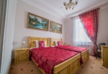 Обзор гостиницы Губернаторъ в центре Твери