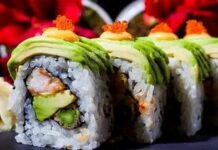 Роллы с доставкой: преимущества услуги