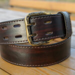 Как правильно сочетать ремни с одеждой