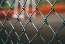 Достоинства сетки-рабицы с ПВХ покрытием