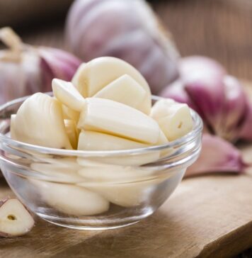 Полезные свойства чесночного сока
