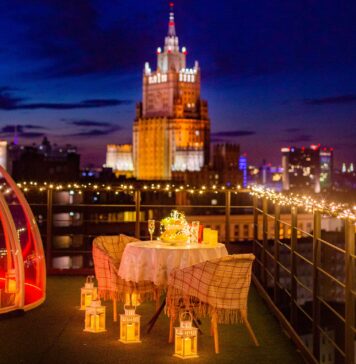 Как устроить романтическое свидание на крыше?