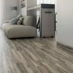 Модный тренд современного интерьера: керамогранит с имитацией дерева